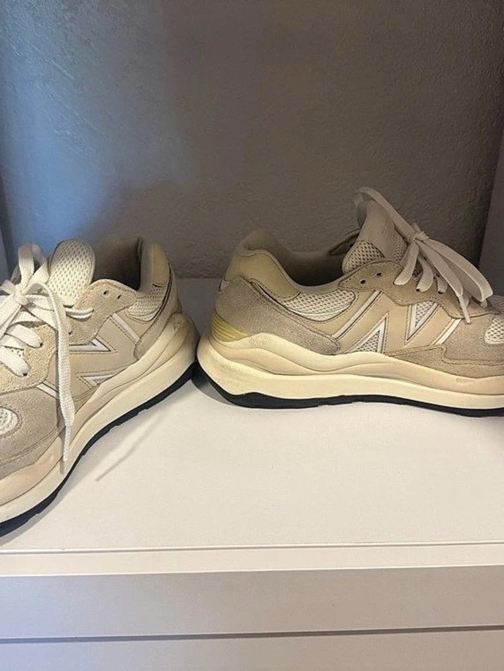 New Balance 5740 Women's Sneakers Cream & White US 7.5
